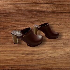 NoSox Pepper high-heeled Mules/Clogs Color Raisin Size 8